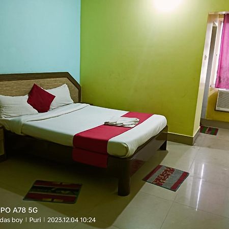 Hotel D2 Holiday Inn -Near Niladri Sea Beach - Puri - Official Verified Exterior photo